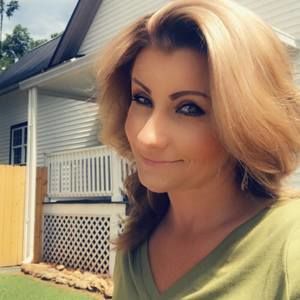 Meet your Posher, Nickie